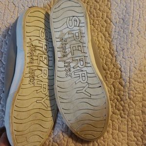 Women's sperry sneakers